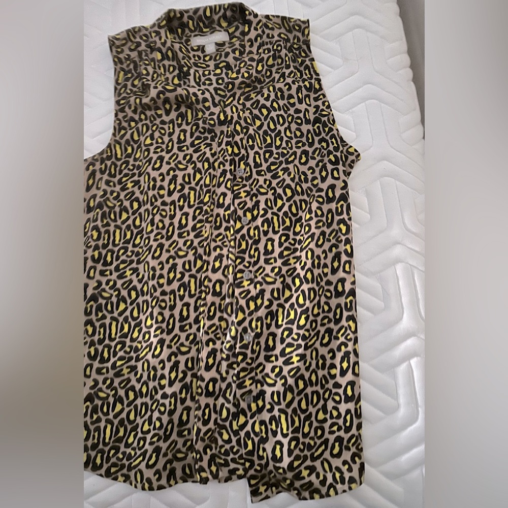Banana republic- sleeveless top